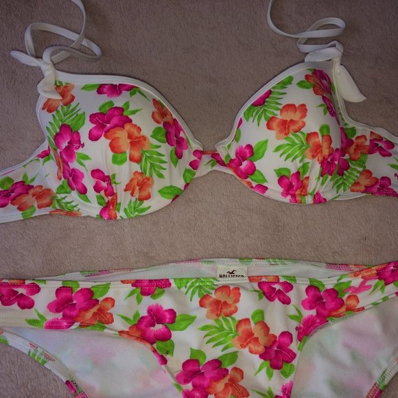 Hollister Bikini Swim Floral Scrunch Butt Ruffle - Picture 12 of 12